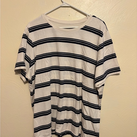 Lands' End Black and White Short Sleeve Tee - Picture 1 of 8
